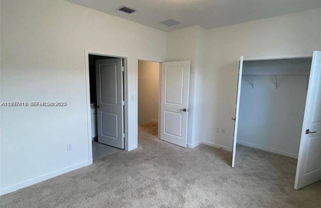 440 Northeast 4th Street