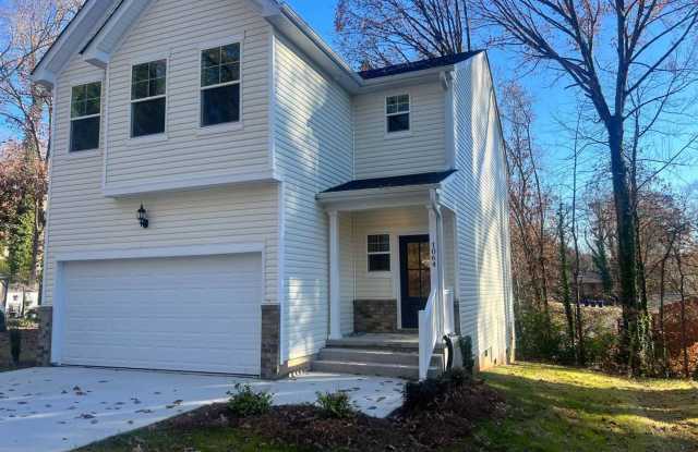*****ANY LISTING WITH LOWER RENT MARKETING THAN THIS ASKING RENT IS SCAM****** *****ANY LISTING ON FACEBOOK IS SCAM. WE NEVER POST ON FACEBOOK*****