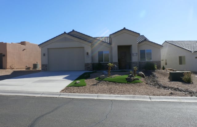 1740 E Chestnut Blvd - 1740 E Chestnut Boulevard, Desert Hills, AZ 86404