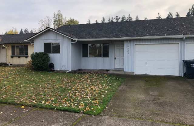 Photo of Great 2 bedroom 1 bathroom duplex in Springfield!