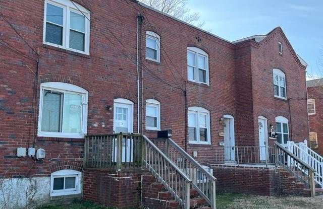 Photo of 7243 HOLABIRD Avenue