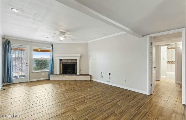 6724 Paseo Redondo Avenue