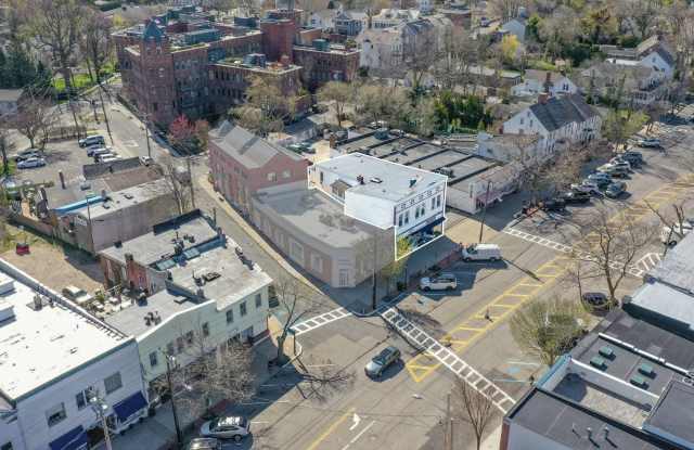 95 Main Street