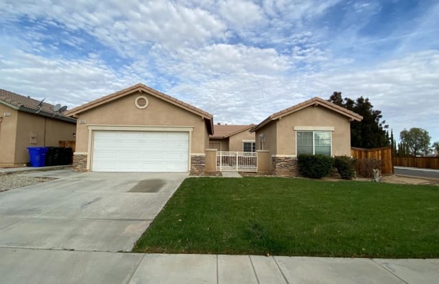 13626 Gateway Drive - 13626 Gateway Drive, Victorville, CA 92392