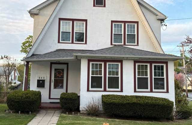 87 Colgate Avenue