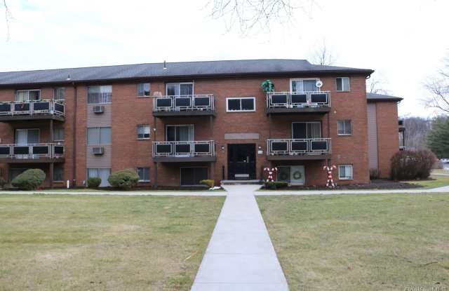 33 Tanager Road unit: 3301