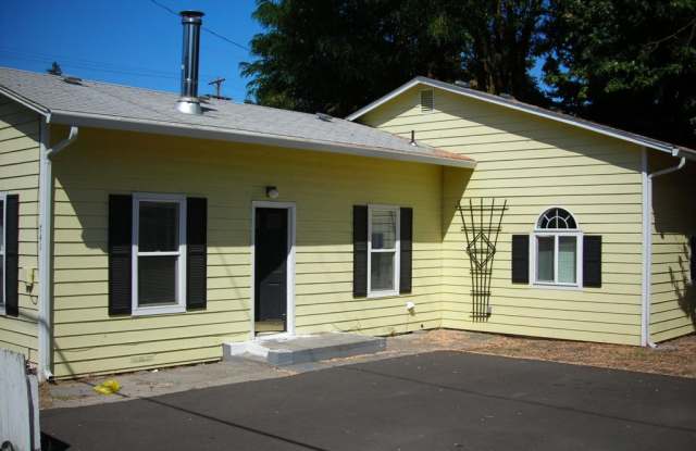 741 E. 9th St.