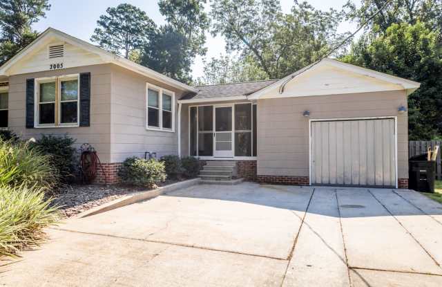 Gorgeous Home Located in Betton Hills, in the Heart of Tallahassee!