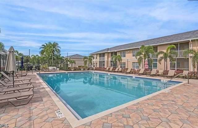 8407 Bernwood Cove Loop