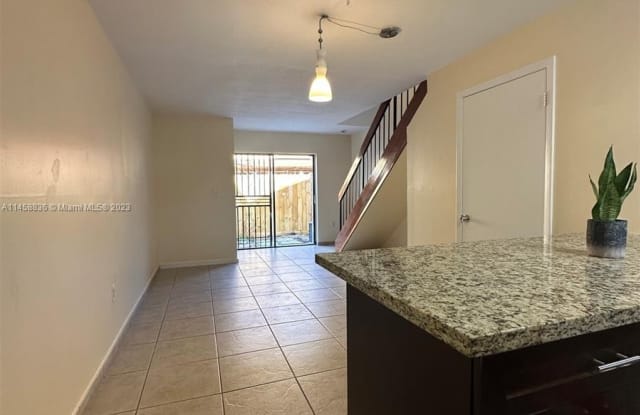 11789 SW 18th St - 11789 Southwest 18th Street, Tamiami, FL 33175