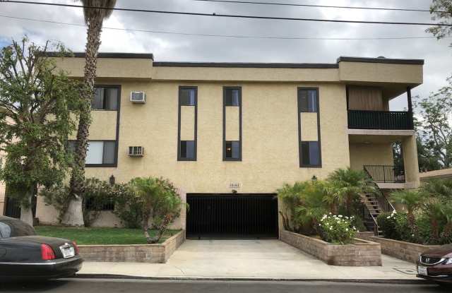 Photo of McClemont Avenue Apartments