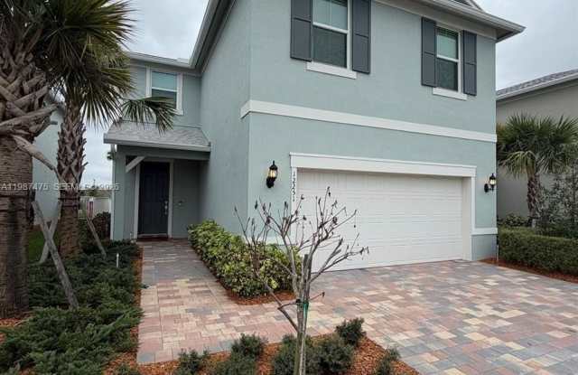 12251 SW Periwinkle Ct