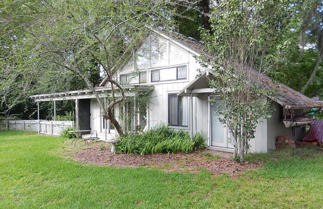 1010 Cherry Laurel - 1010 Cherry Laurel St, Tallahassee, FL 32308