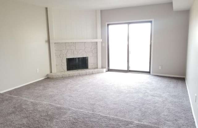 6208 Holly Tree Lane