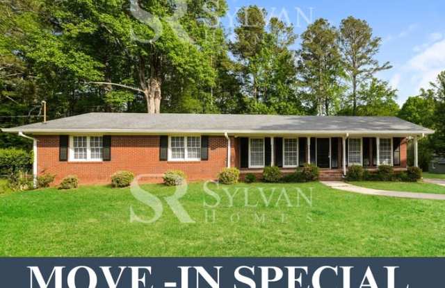 1114 Dallas Highway