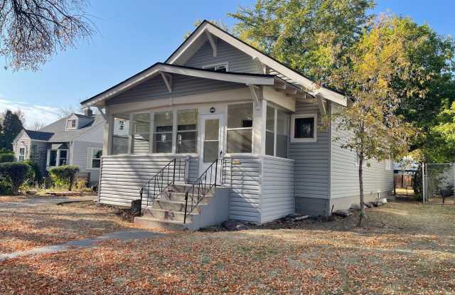 Pet Friendly 4 bedroom 1 bath