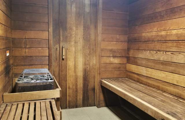 Carriage Hill Apartments