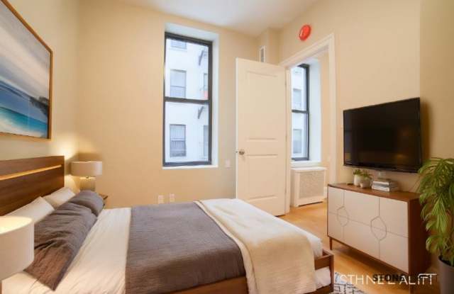 225 Central Park North