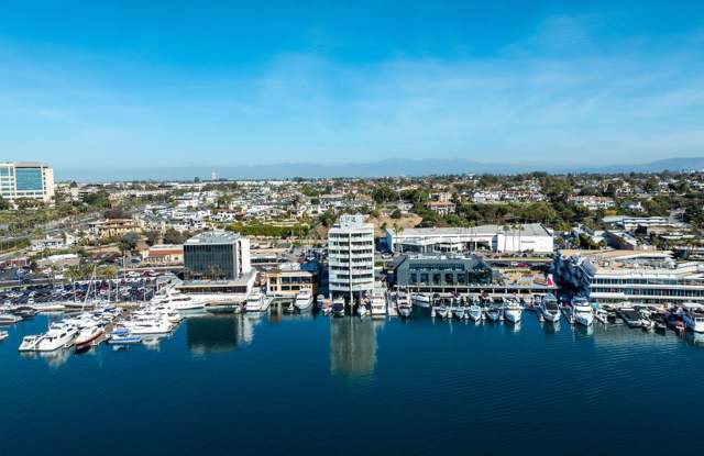 Gorgeous Fully Furnished Luxury Studio Home in Secured High-rise Building With Breathtaking Bay and Ocean Views!