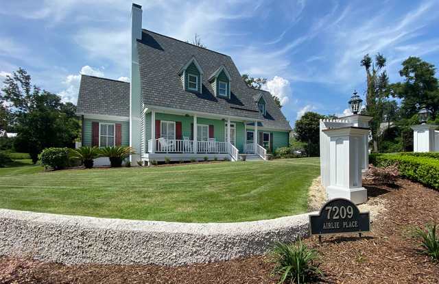 Photo of Beautifully FURNISHED 3bd/2.5 BA Home NO CATS