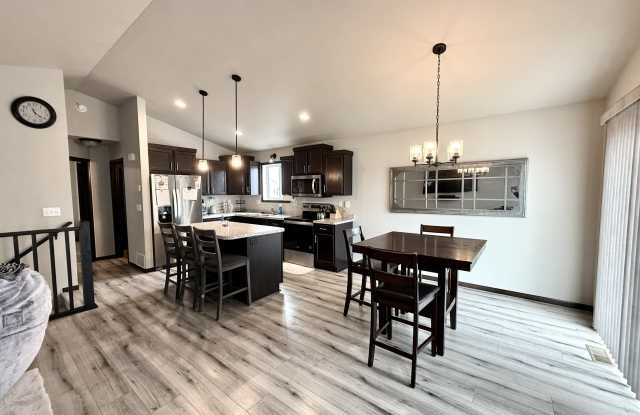 6734 69th Avenue South