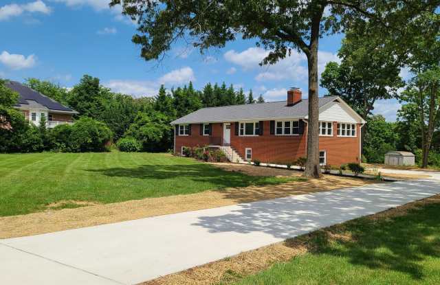 7 Cedar Drive