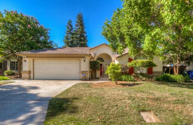 5981 West Pinedale Avenue