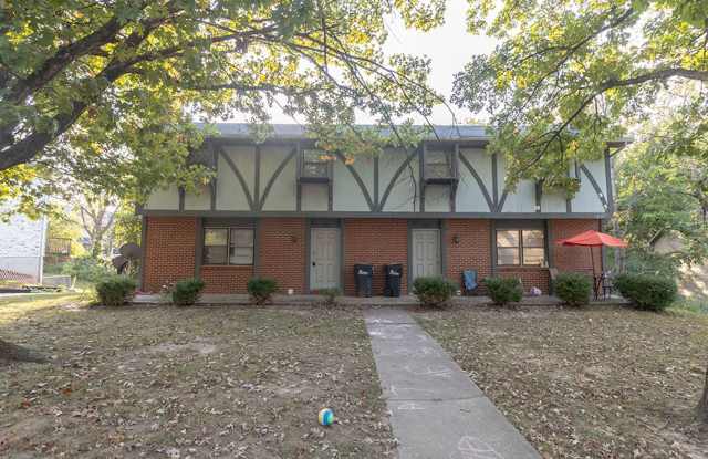 Charming and Spacious South Side 3-Bedroom Duplex