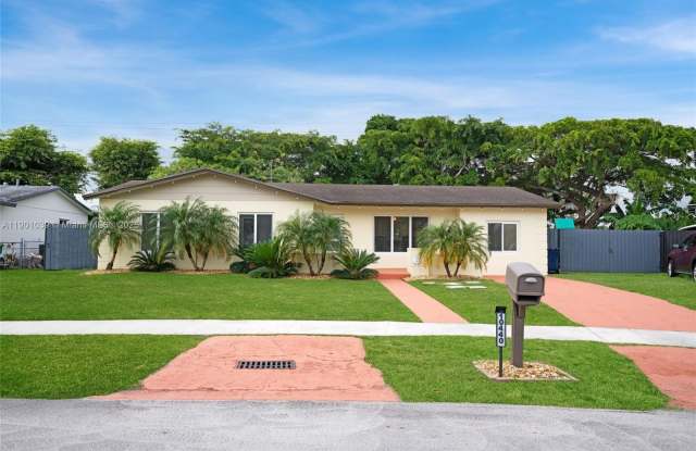 Photo of 10440 SW 126th Ave