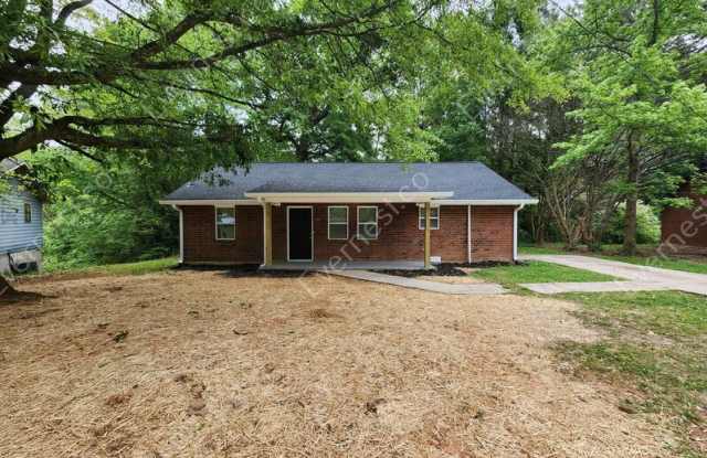 723 W Creek Cir