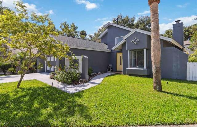 610 TORREY OAKS COURT