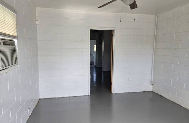 1031 1/2 13th Street