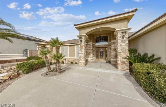 200 W Desert Rose Drive