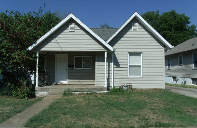 825 S Fort Ave - 825 South Fort Avenue, Springfield, MO 65806