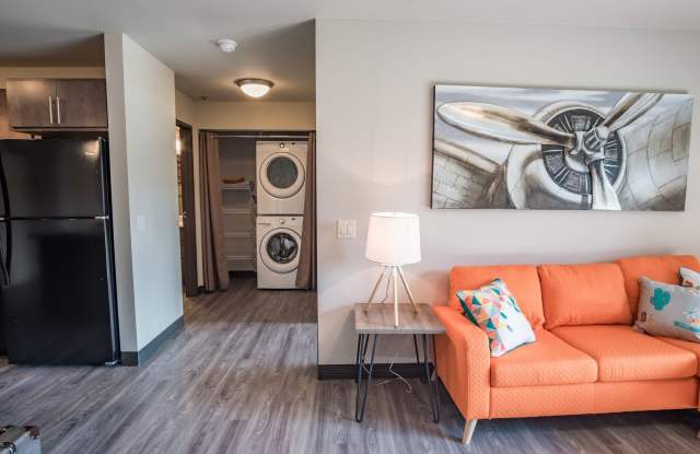 Carbon Apartment Homes