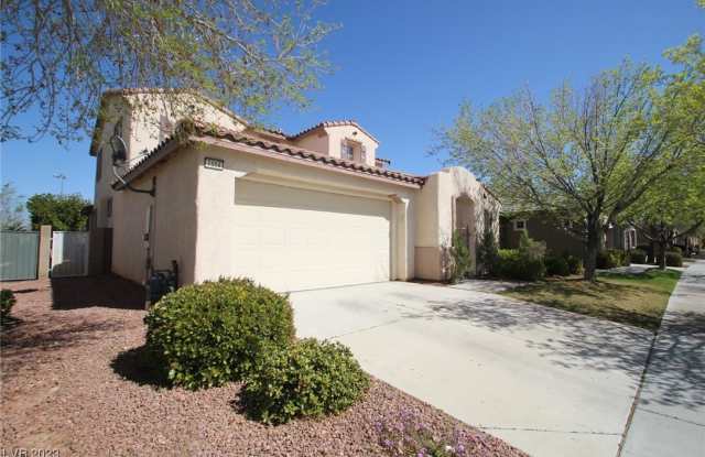 1594 SHADY ELM Street