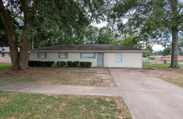 Photo of 2425 Mchugh Rd