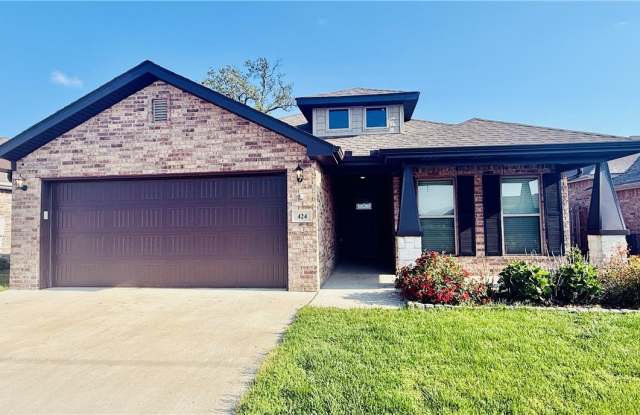 424 NW 59 Avenue