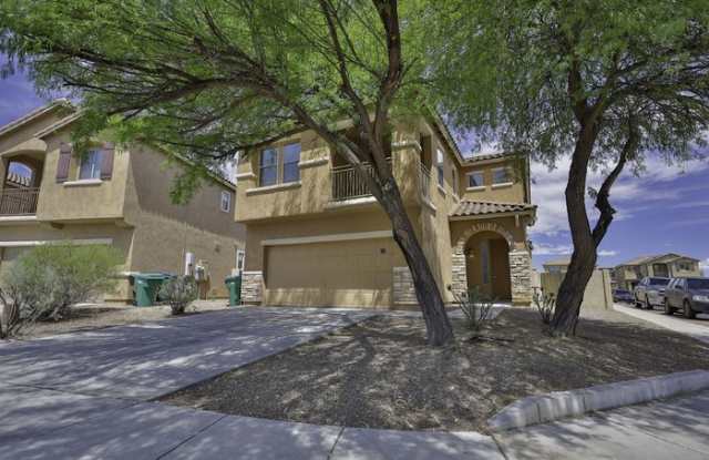 54 West Camino Cuesta Abajo