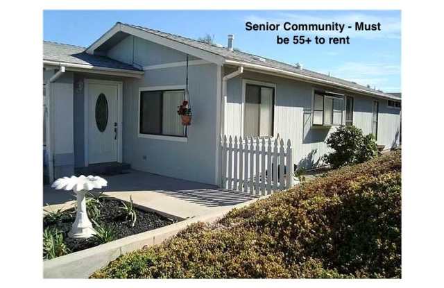 Single Story Home in Great Retirement Community!