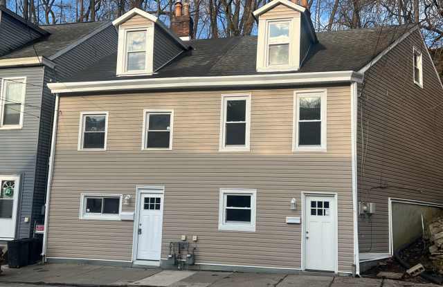 Photo of Available NOW - 2 Bedroom - Brighton Heights Area