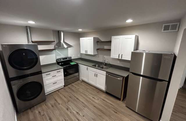 8020 East Oak Street