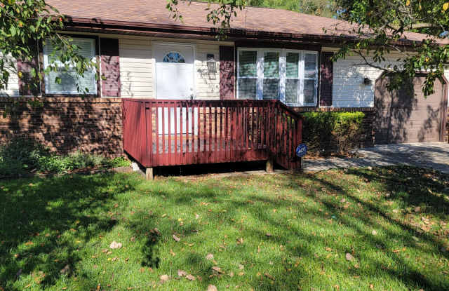 Photo of 6676 Lakewood Avenue