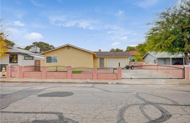 6316 Foothill Boulevard - 6316 West Foothill Boulevard, Spring Valley, NV 89103