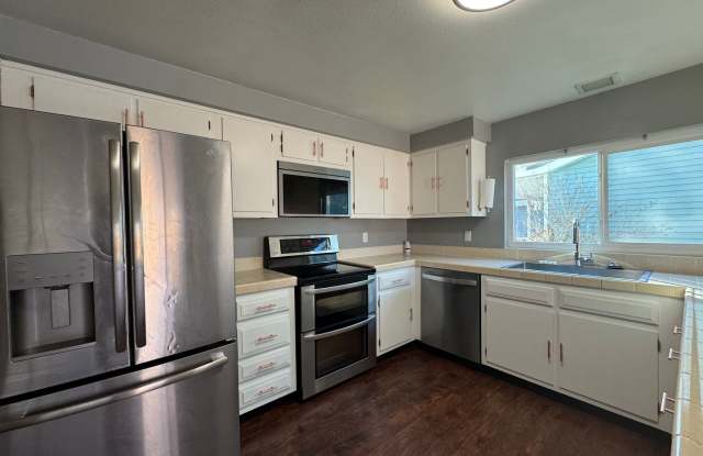 Photo of 3 Bed, 2 Bath Home Available NOW in Southeast Reno!