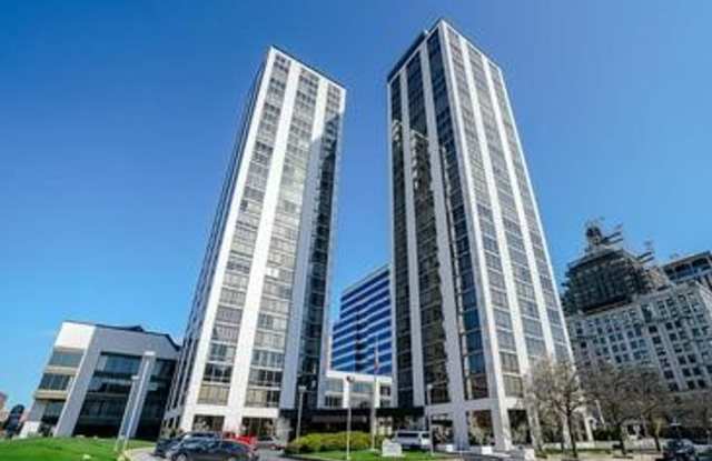 2 Bedroom/2 Bathroom Twin Towers Unit For Lease