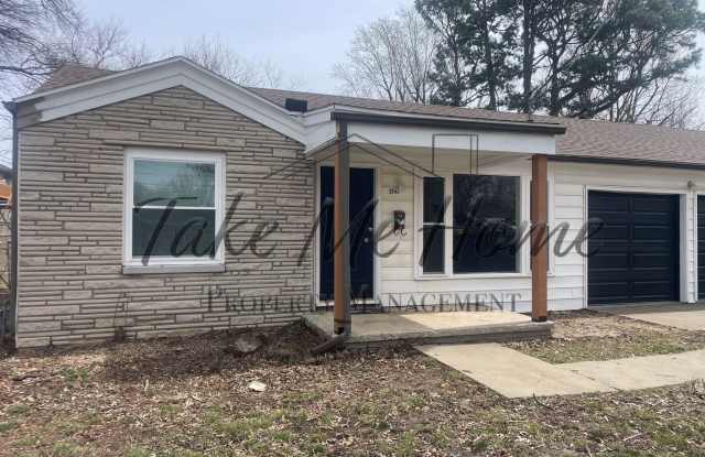 Remodeled 2-Bed, 1-Bath Duplex in Prime Springfield Location!