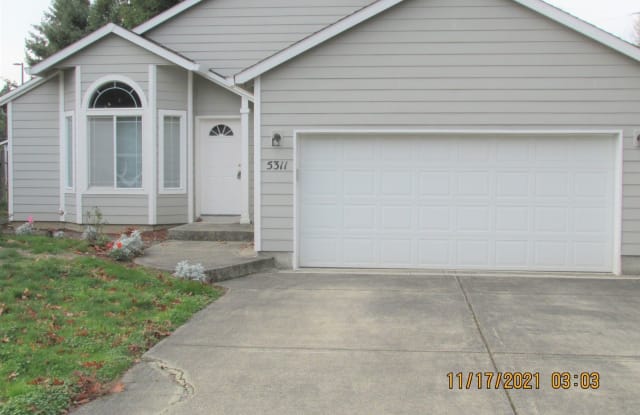 5311 SE Meldrum Ave - 5311 Southeast Meldrum Avenue, Jennings Lodge, OR 97267