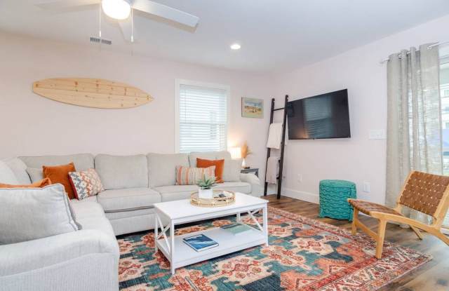 (C265) 902 S. Lake Park Boulevard, Carolina Beach, NC 28428