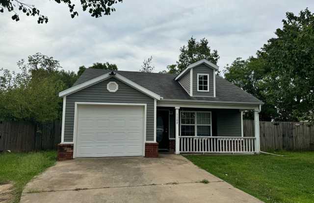 Cute 3/2 House at Veteran's Park